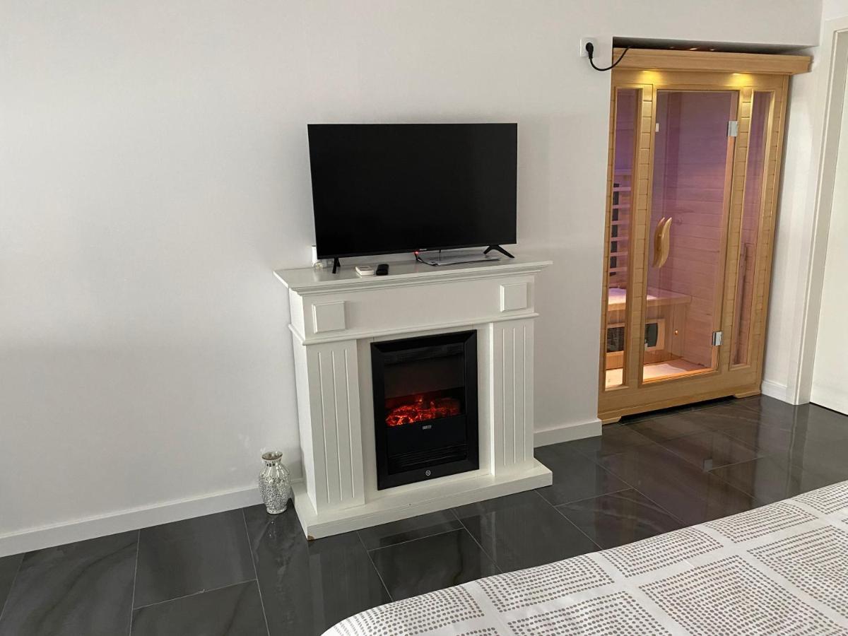 Studio Apartman Valentina Velika Mlaka Ruang foto